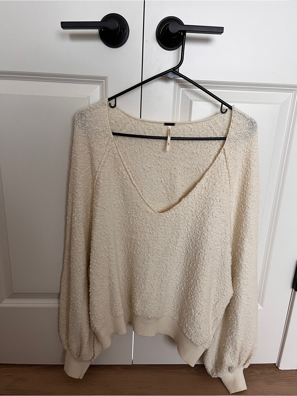 Free People Cream V-Neck Textured Knit Sweater